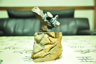 蘇瑞鹿老師   舞動太極  石雕創作  龜甲石墊+太極小品 3