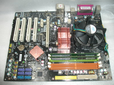 微星(MS-7395) P35 NEO3主機板 + Core 2 Duo E8400 3.0GCPU + 4GB記憶體