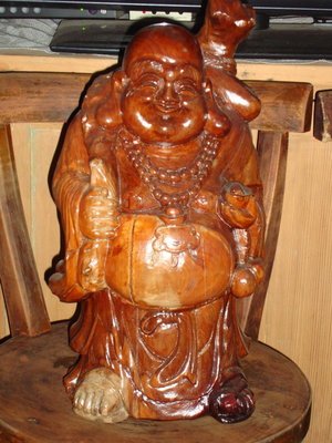 典藏台灣早年國寶級的老雕件"紅豆杉"所製作的彌勒佛!!