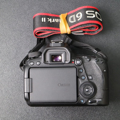 Canon佳能6D2全畫幅二手單反相機單機身681