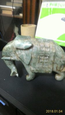 古老的 緬甸玉大象