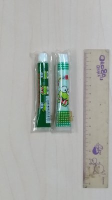 SANRIO 三麗鷗 KEROKEROKEROPPI 皮皮蛙 迷你牙膏(兩款，每條50)