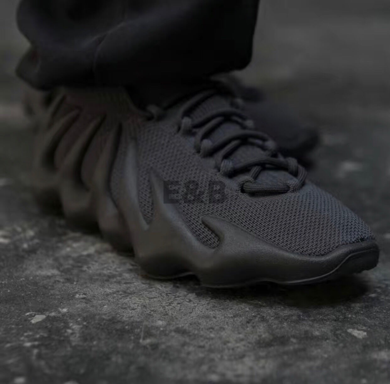 全新Adidas Yeezy 450 Utility Black 全黑| Yahoo奇摩拍賣