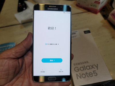 誠可議價-很新 Samsung Note5 n9208 64G 5.7吋 灰色 已換新電池  功能全部正常  附充電線組 也可以給小孩老人使用 當分享器都好用