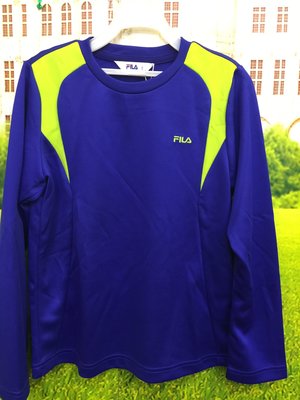 FILA 帥氣的衣服寶藍加綠杉 有135.155牌價1480元