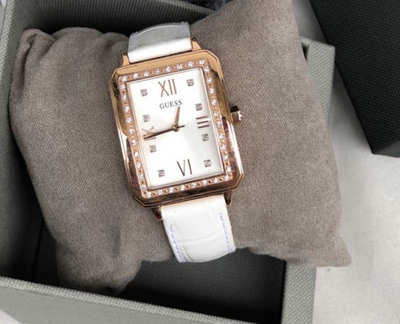 GUESS 玫瑰金色水鑽框 白色面方型錶盤 白色皮革錶帶 石英 女士手錶U0841L5