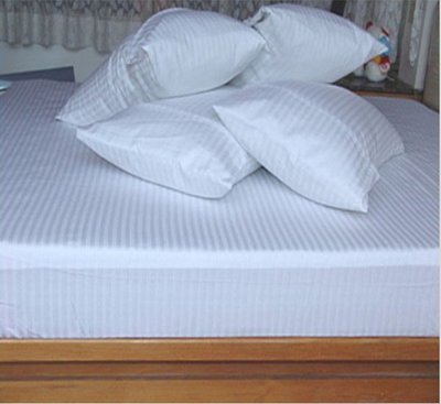 飯店民宿日租純白色系列客房寢飾吸濕排汗衫質料條紋雙人床用4尺X6.2尺床包