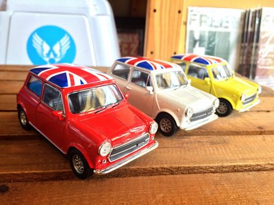 (I LOVE樂多)MINI COOPER MINI AUSTIN 英國 模型小汽車 老咪收藏 (三個一組不拆賣)