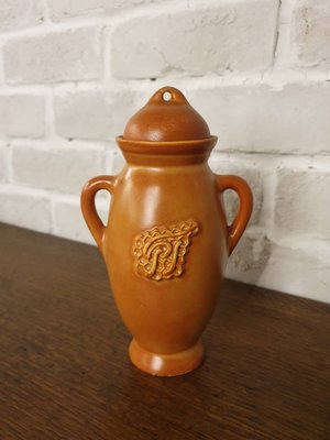【卡卡頌  歐洲古董】英國老件  棕色 浮雕  瓷罐  花瓶  p0894✬