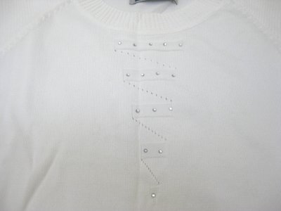 【堆堆樂】╭☆全新現貨++BRUNEI圓領彈力亮片閃亮針織短袖寬鬆純白T恤 顯瘦彈性簡約純白短袖上衣