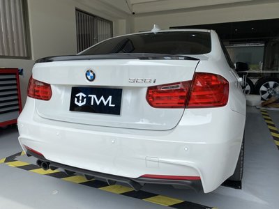 《※台灣之光※》全新寶馬BMW F30 15 14 13 12年原廠款式美規328改歐規LED光柱光條全紅尾燈後燈外側組