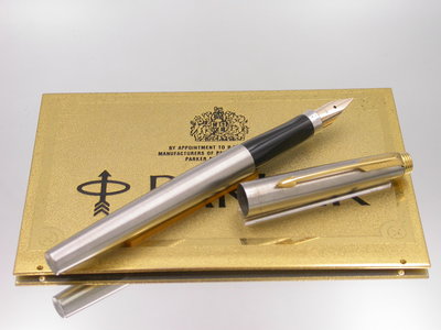 Parker派克75鋼筆全鋼22K鍍金夾14K金筆尖絕版鋼筆有XF.F.M任選.