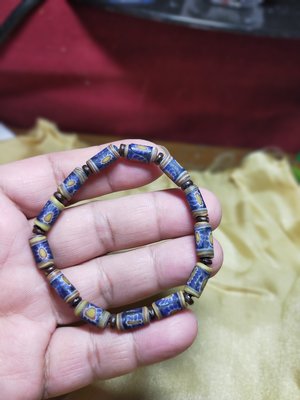 《馨玉精品手作》~老琉璃珠手串-3~ DIY串珠~西藏.印度.民俗風~適合做手鍊.項鍊.耳環~皮線皮繩可用