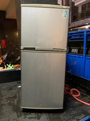 [中古] LG 157L 雙門冰箱 小雙門冰箱 修冰箱 修理冰箱 維修冰箱 充冷煤 台中大里二手冰箱 台中大里中古冰箱