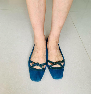 千元專區： Tod’s 藍色麂皮芭蕾舞鞋
