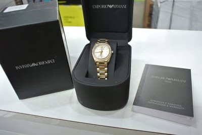 ↖有購便宜商品暢貨中心↘進口 EMPORIO ARMANI SPORTIVO金色仕女時尚錶，特價$6,639