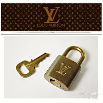 LV 路易威登 金色315鎖頭Louis Vuitton真品名牌精品包 鑰匙~SPEEDY 25鑰匙圈 吊飾 墜飾 墜頭