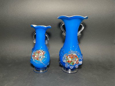 【藏拙堂】 現貨 台灣早期寶石藍老玻璃花瓶～牡丹花瓶一對合售（完整）