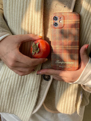 【現貨】原創格紋皮面棕色適用蘋果13promaxiphone11手機殼軟全包皮質12xs-Misaki精品