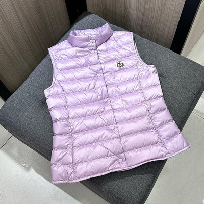 ⭐️ 香榭屋精品店 ⭐️ Moncler  粉紫色羽絨背心 154  (XC0896) 全新商品