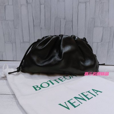 《真愛名牌精品》Bottega Veneta (BV) 585852 黑色 素面  雲朵包  **全新**代購