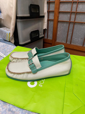 「 二手鞋 」 Diana 女版皮革休閒鞋 26cm（白綠）鐵2-1