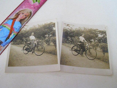 ///李仔糖老照片*女性與腳踏車老照片.共2張(s689-20)