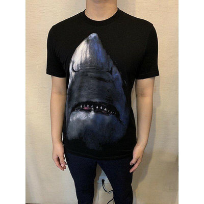 GIVENCHY 紀梵希經典鯊魚短袖T恤上衣