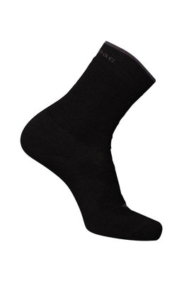 MACPAC 紐西蘭 Merino Hiking Socks 美利諾羊毛 厚實柔軟 彈性支撐結構 登山襪 防臭透氣溫濕調節 黑M 40-43