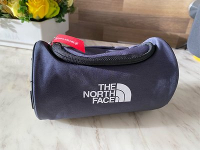 全新 絕版 中華航空&amp;The North Face聯名款商務艙盥洗包 過夜包 深藍色圓桶包