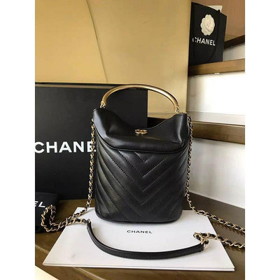 歐洲奢品站Chanel 香奈兒 斜紋羊皮 單肩包 手提包 斜挎包 黑金 水桶包
