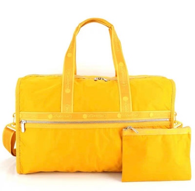 新款熱銷 Lesportsac 活力黃 刺繡背帶 7185手提肩背斜背大款旅行包 背面可插行李箱 限時優惠