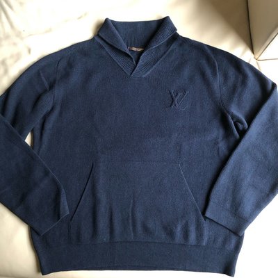 [品味人生2]保證正品 Louis Vuitton LV 深藍 特殊領口 套頭  毛衣 size L 適合 XL XXL