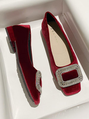 絨面方頭高跟鞋女秋冬新款紅色法式婚鞋氣質網紅水鉆平跟兩穿單鞋
