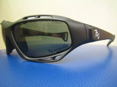吉新益眼鏡公司720 armour 衝浪 運動太陽眼鏡送運動帶 B330-1-PCPL 偏光片-可配度數兩用