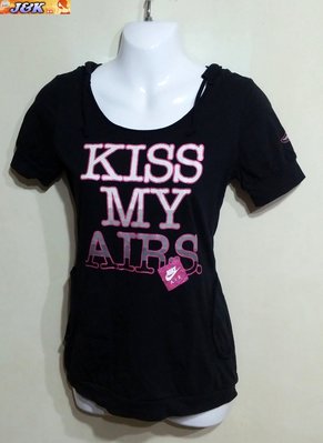 【J&K嚴選】NIKE 女款 連帽T恤 百搭款-顏色-黑 尺寸-S號(KISS)【特價】阿帕契