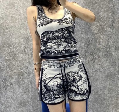 【妖妖代購】Dior 叢林系列緹花山羊絨背心短褲套裝