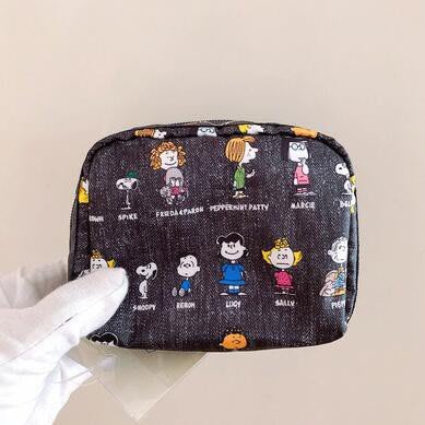 ╭＊全新現貨＊╯LeSportsac x Snoopy 灰色史努比 6701 防水小號化妝包收納包 手拿包零錢包鑰匙包