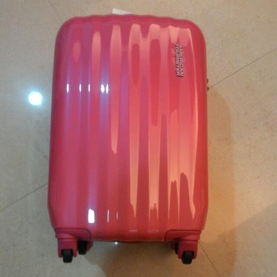 正貨AT 美國旅行者 20吋 PRISMO 41z時尚風潮 硬殼 行李箱(粉紅)