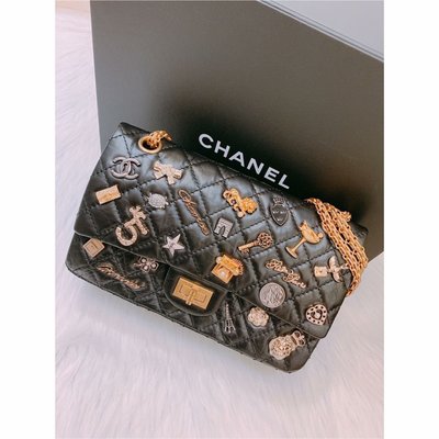 Chanel 真品限量徽章2.55肩背包24cm