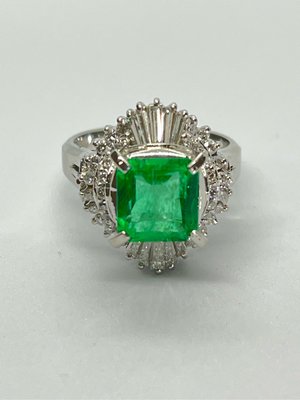 （已售）白金 2.15克拉 哥倫比亞祖母綠戒指 晶體乾淨 顏色濃郁漂亮 實物很美