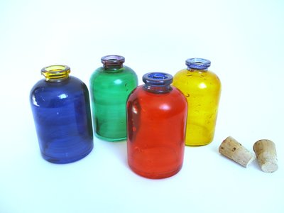 四色彩色玻璃瓶香水瓶薰香瓶精油瓶擴香瓶小瓶子【心生活美學】