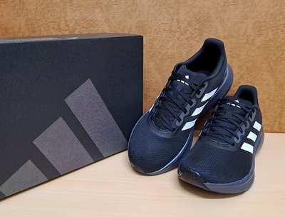 ✩Pair✩ 愛迪達 ADIDAS RUNFALCON 3.0 男鞋 慢跑鞋 IE0742 基本 輕量 舒適好穿 黑白
