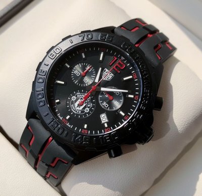 TAG HEUER Formula 1 黑色錶盤 黑色橡膠錶帶 石英 三眼計時 男士手錶 CAZ101J.FT8027 豪雅 F1