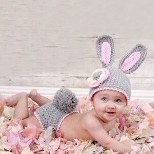 【俏寶貝童裝~現貨】寶寶嬰兒手工編織可愛兔子耳朵毛線帽+褲褲二件套拍照服 造型服 滿月拍照配件 男寶寶女寶寶拍照用