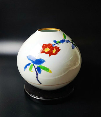 日本制 拍賣會獲得 正宗金標名瓷 香來社 白瓷花瓶 香蘭社