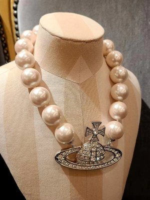 ❤奢品匯正品代購❤Vivienne Westwood西太后土星大顆珍珠水晶掛飾項鏈晚宴毛衣鏈