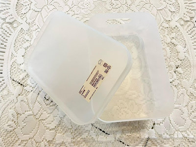 ✿花蕾絲寶貝屋✿全新日本MUJI 無印良品 PP化妝盒1/2 收納盒(一組盒+蓋)