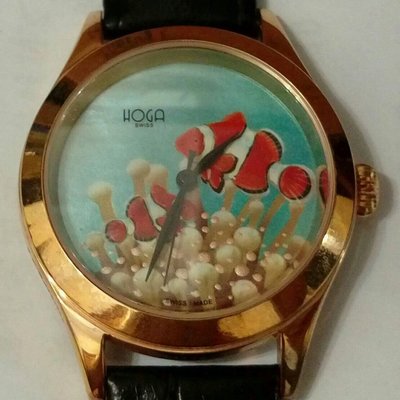 HOGA彩繪魚手上鍊咖啡色真皮帶錶/36mm
