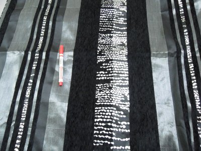 零碼 黑色植絨銀直條紋布料出清 布料 77x153cm 二塊一起賣 可作小窗簾